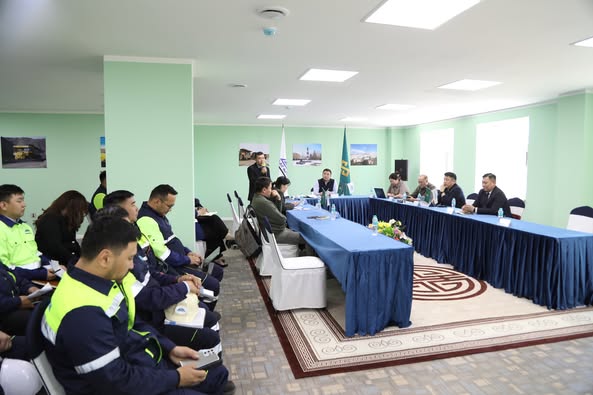 БАГАНУУР ХУВЬЦААТ КОМПАНИЙН ШИНЭЭР БАЙГУУЛАГДСАН ТӨЛӨӨЛӨН УДИРДАХ ЗӨВЛӨЛ АНХНЫ ХУРЛАА ХИЙЛЭЭ